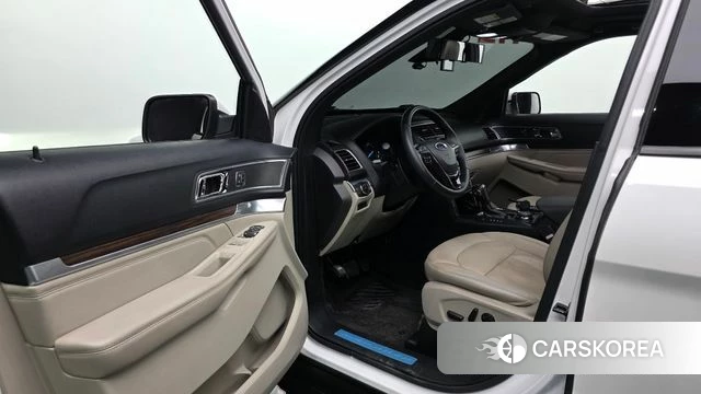 Ford Explorer id 4435414 из Кореи 32