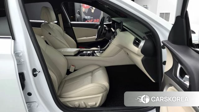 Genesis The New G70 id 3831850 из Кореи 19