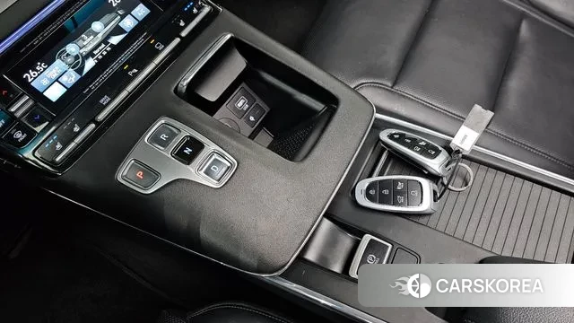 Hyundai The New Grandeur IG Hybrid id 3508155 из Кореи 19