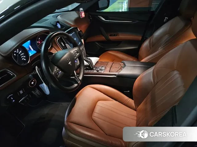 Maserati Ghibli id 3318464 из Кореи 9