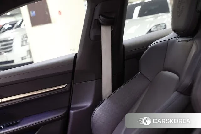 Porsche Taycan id 3054274 из Кореи 19