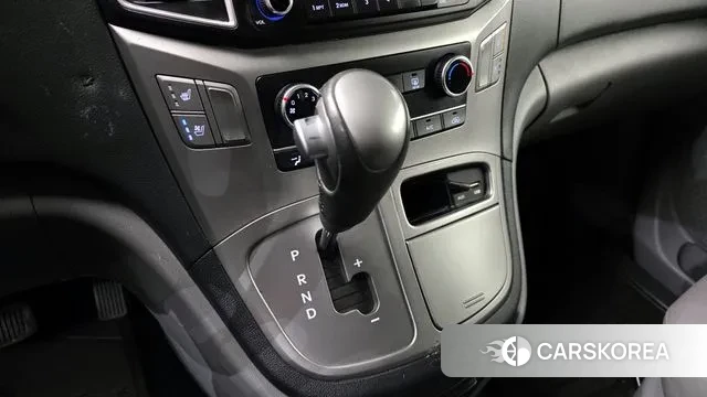 Hyundai The New Grand Starex id 3753907 из Кореи 19