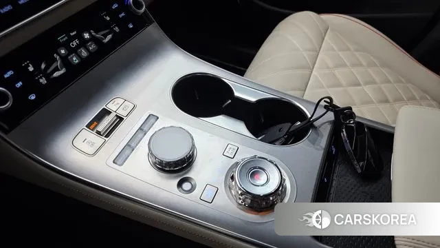 Genesis GV70 id 3689621 из Кореи 19