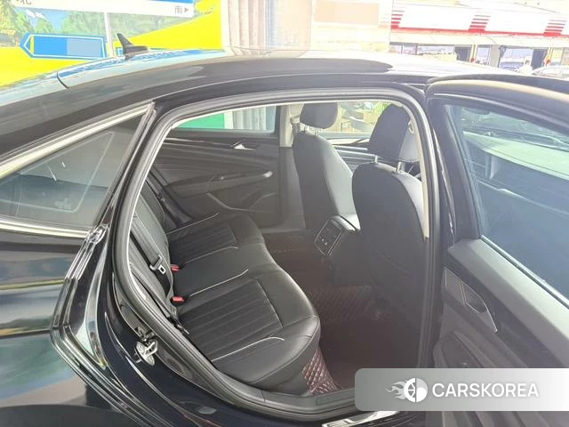 Volkswagen Passat id 4290495 из Китая 9