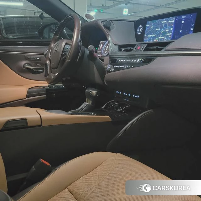 Lexus ES300h 7th generation id 4402541 из Кореи 16