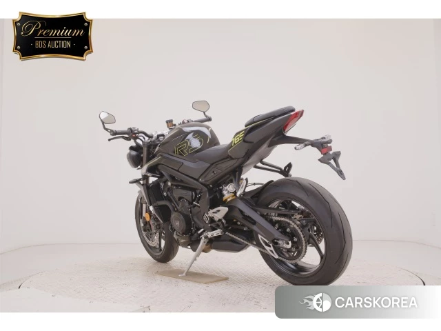 Triumph STREET TRIPLE 765 RS id 3969350 из Японии 9