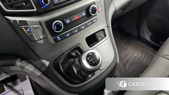 Hyundai The New Grand Starex id 3374287 из Кореи 19