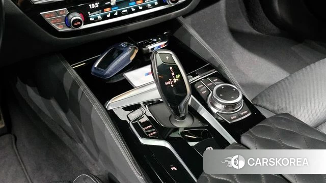 BMW 5 Series (G30) id 4309255 из Кореи 32