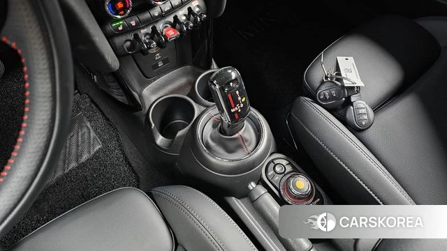 Mini Cooper S id 3965716 из Кореи 19