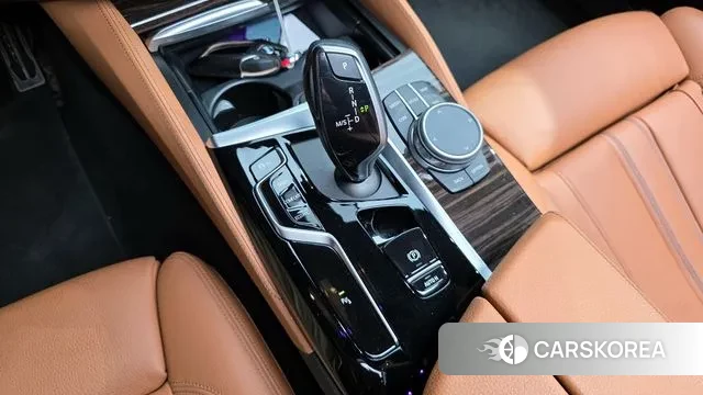 BMW 5 Series (G30) id 3334389 из Кореи 19