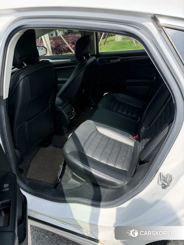 Ford Mondeo PHEV id 4211372 из Китая 10