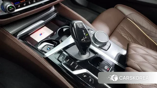 BMW 5 Series (G30) id 3600039 из Кореи 19