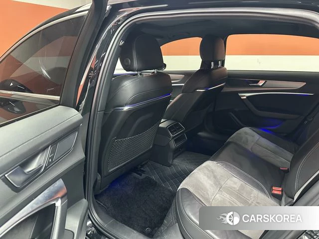 Audi A6L id 4242133 из Китая 9