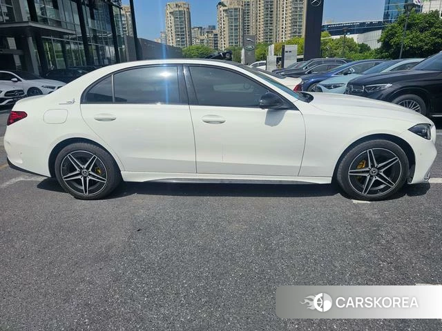 Mercedes-Benz Class C id 4236508 из Китая 16