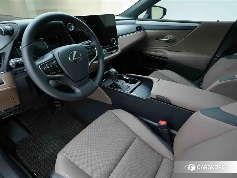 Lexus ES id 4576354 из Китая 20