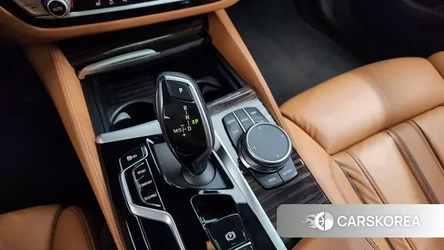 BMW 5 Series (G30) id 3685780 из Кореи 19