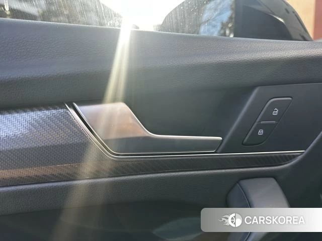 Audi Q5L id 4213197 из Китая 39