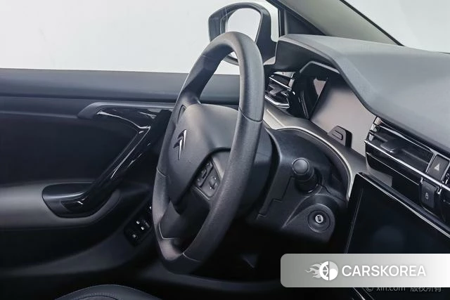 Citroen C3-XR id 3908809 из Китая 23