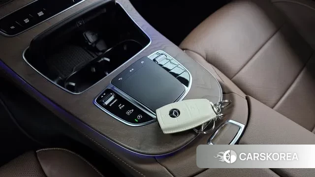 Mercedes-Benz E-Class W213 id 3758294 из Кореи 19