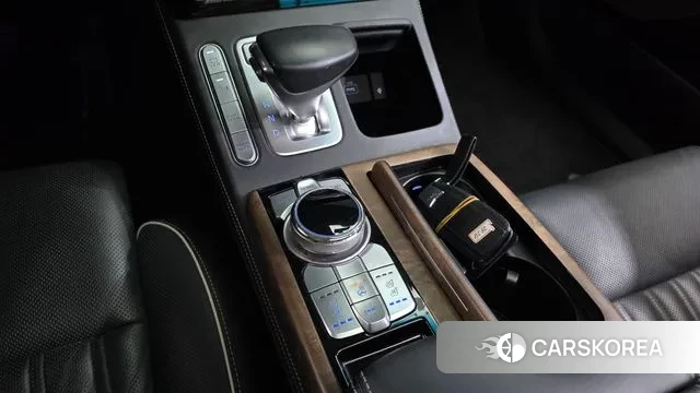 Genesis G90 id 3248852 из Кореи 19