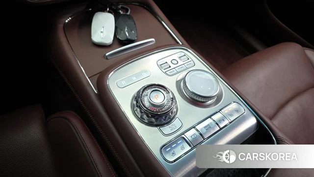 Genesis G90 (RS4) id 4687718 из Кореи 19