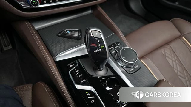 BMW 5 Series (G30) id 4343321 из Кореи 19