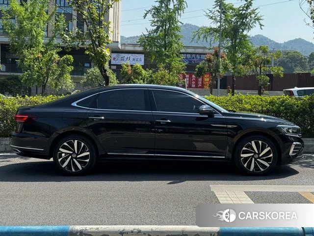 Volkswagen Passat id 4258371 из Китая 28