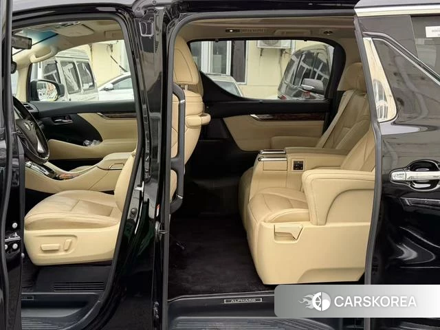 Toyota Elfa id 4368061 из Китая 11
