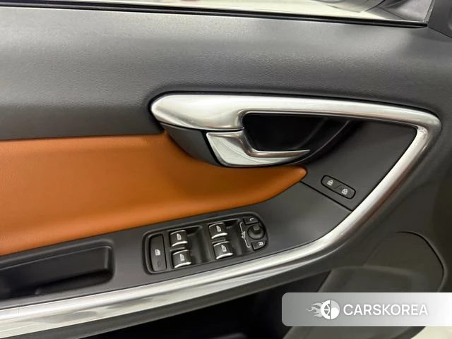Volvo S60 id 4214163 из Китая 19