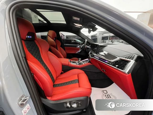 BMW X6 M id 4273574 из Китая 17
