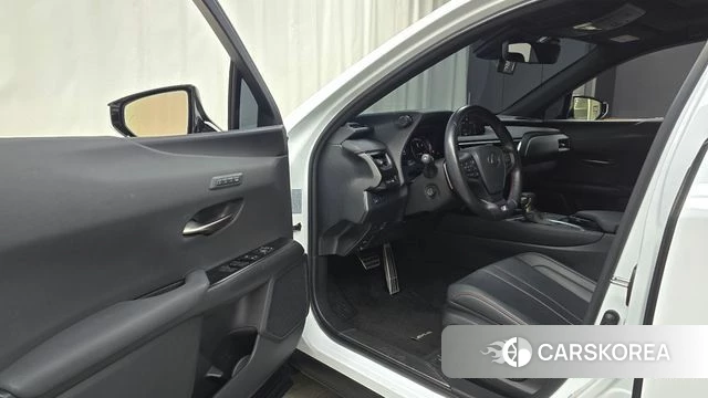 Lexus UX250h id 4550513 из Кореи 29