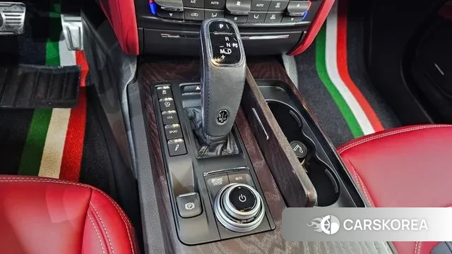 Maserati Quattroporte id 3373267 из Кореи 19