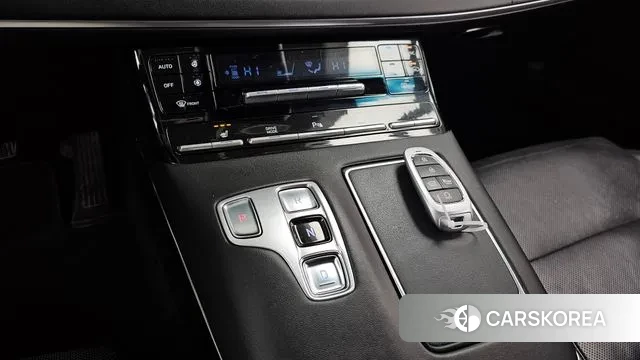 Hyundai The New Grandeur IG id 3468231 из Кореи 19