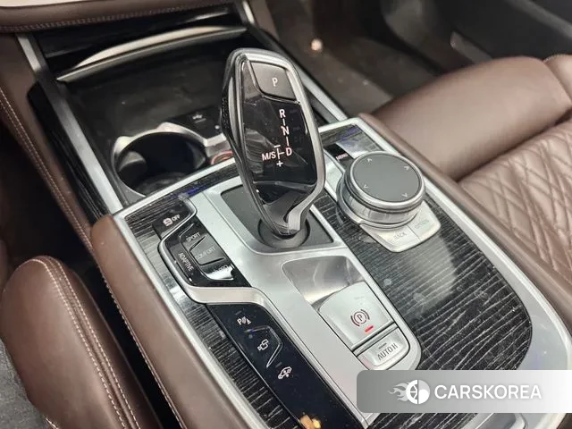 BMW 7 Series (G11) id 3023711 из Кореи 9