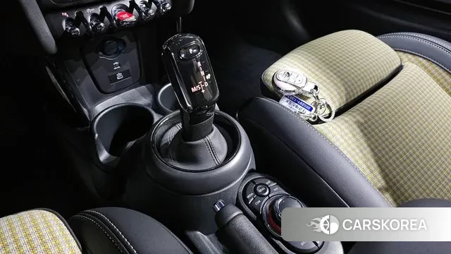 Mini Cooper S Convertible id 2857785 из Кореи 19