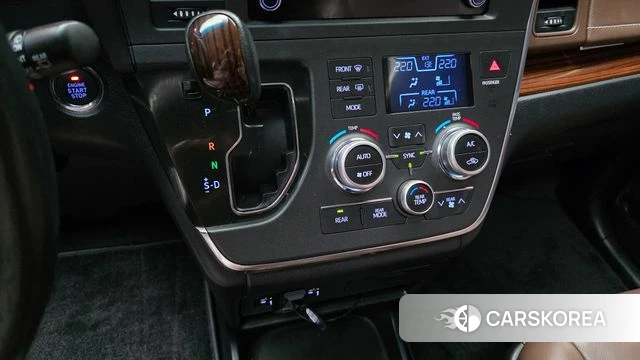 Toyota Sienna id 3880221 из Кореи 19