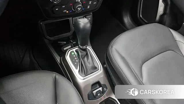 Jeep Renegade id 3043672 из Кореи 19