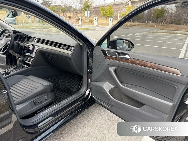 Volkswagen Magotan id 4209275 из Китая 15