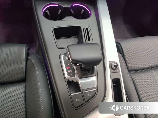 Audi A4L id 4215028 из Китая 26