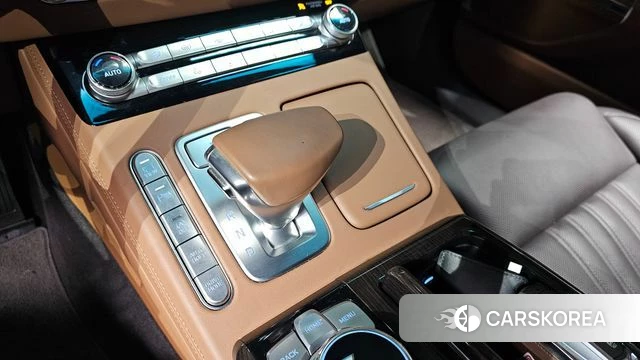 Genesis G90 id 3872596 из Кореи 19