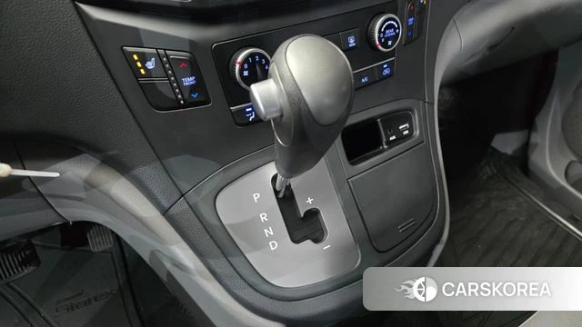 Hyundai The New Grand Starex id 3853731 из Кореи 19