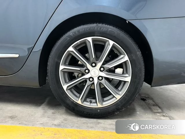 Buick Lacrosse id 4216313 из Китая 19