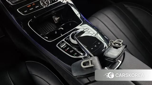 Mercedes-Benz E-Class W213 id 3379671 из Кореи 19