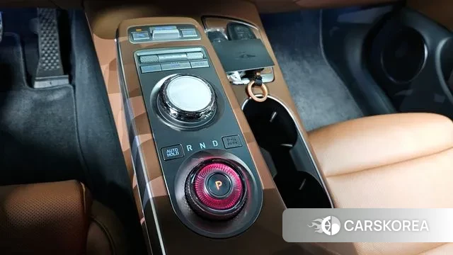 Genesis GV70 id 3294561 из Кореи 19