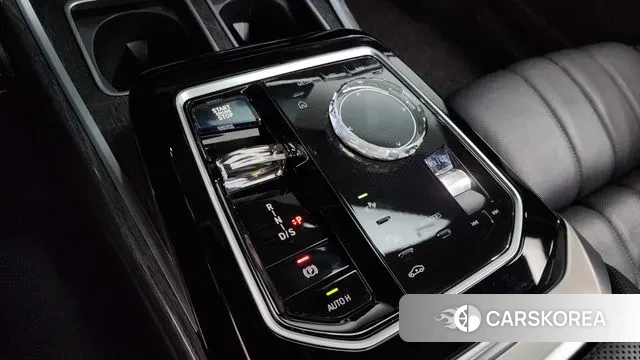 BMW 7 Series (G70) id 3482667 из Кореи 19