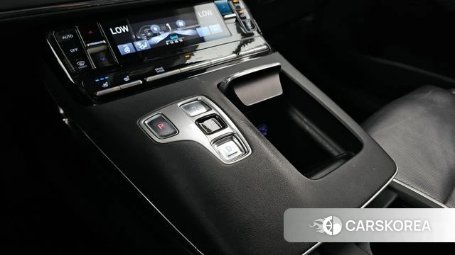 Hyundai The New Grandeur IG id 4292951 из Кореи 32