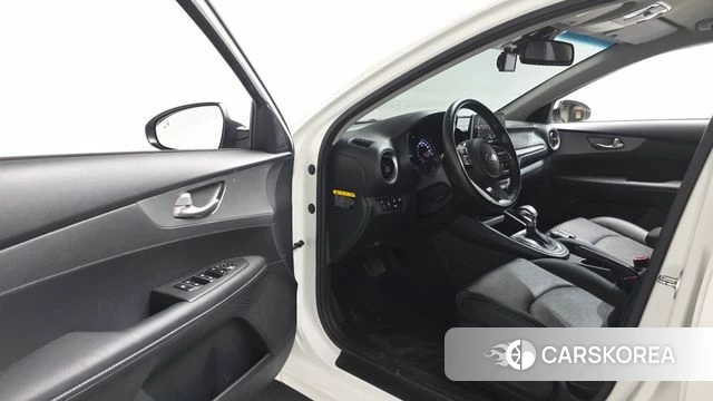 Kia Come New K3 id 4586961 из Кореи 31