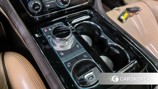 Jaguar All New XJ id 4390342 из Кореи 32