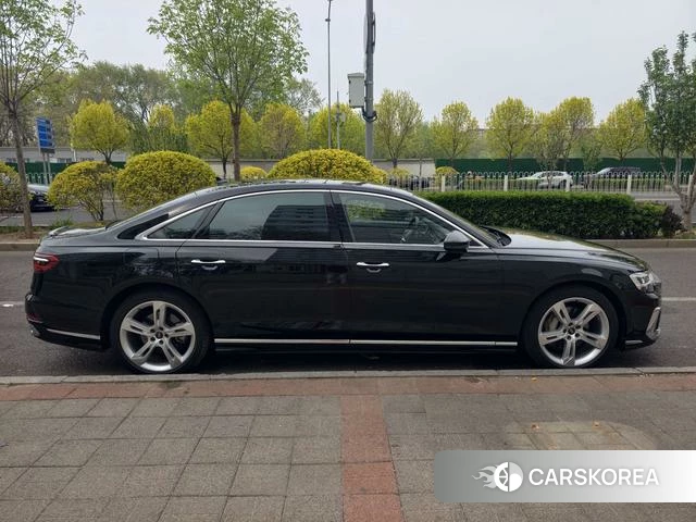 Audi A8 id 4208679 из Китая 23