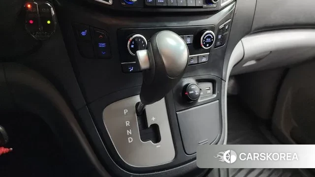 Hyundai The New Grand Starex id 3313629 из Кореи 19